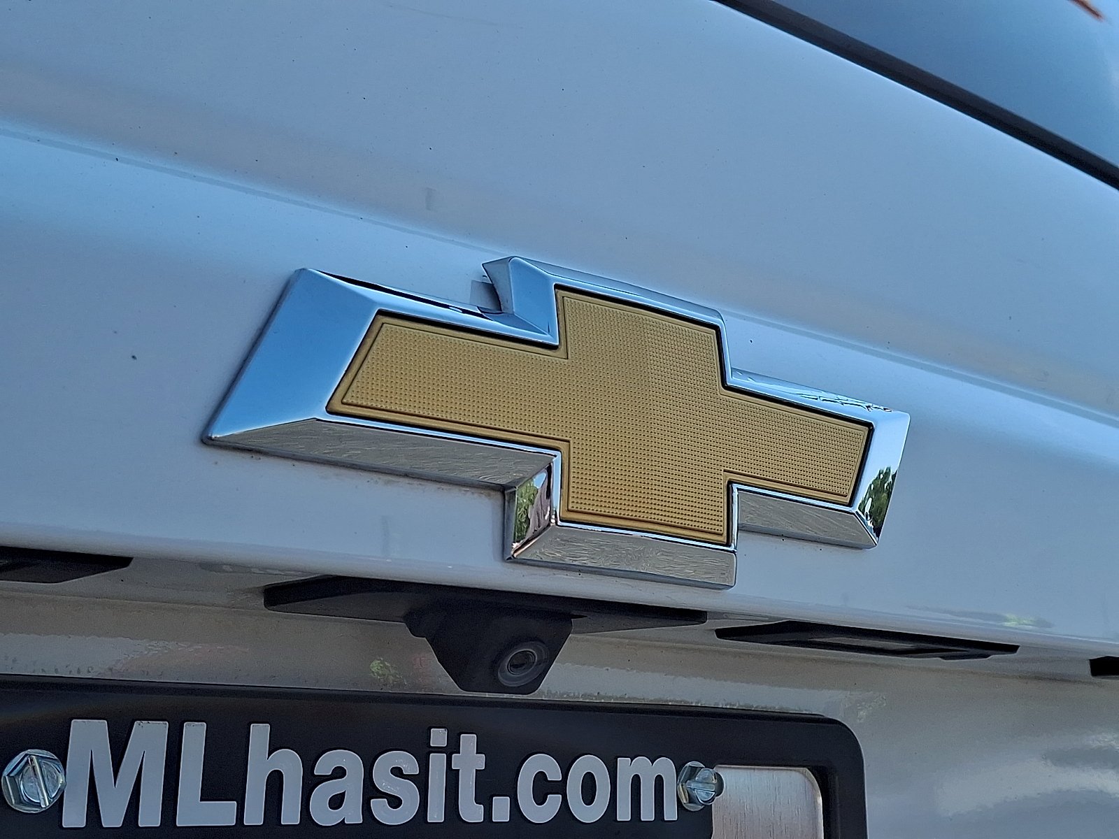 Used 2016 Summit White - GAZ Chevrolet LTZ image 30
