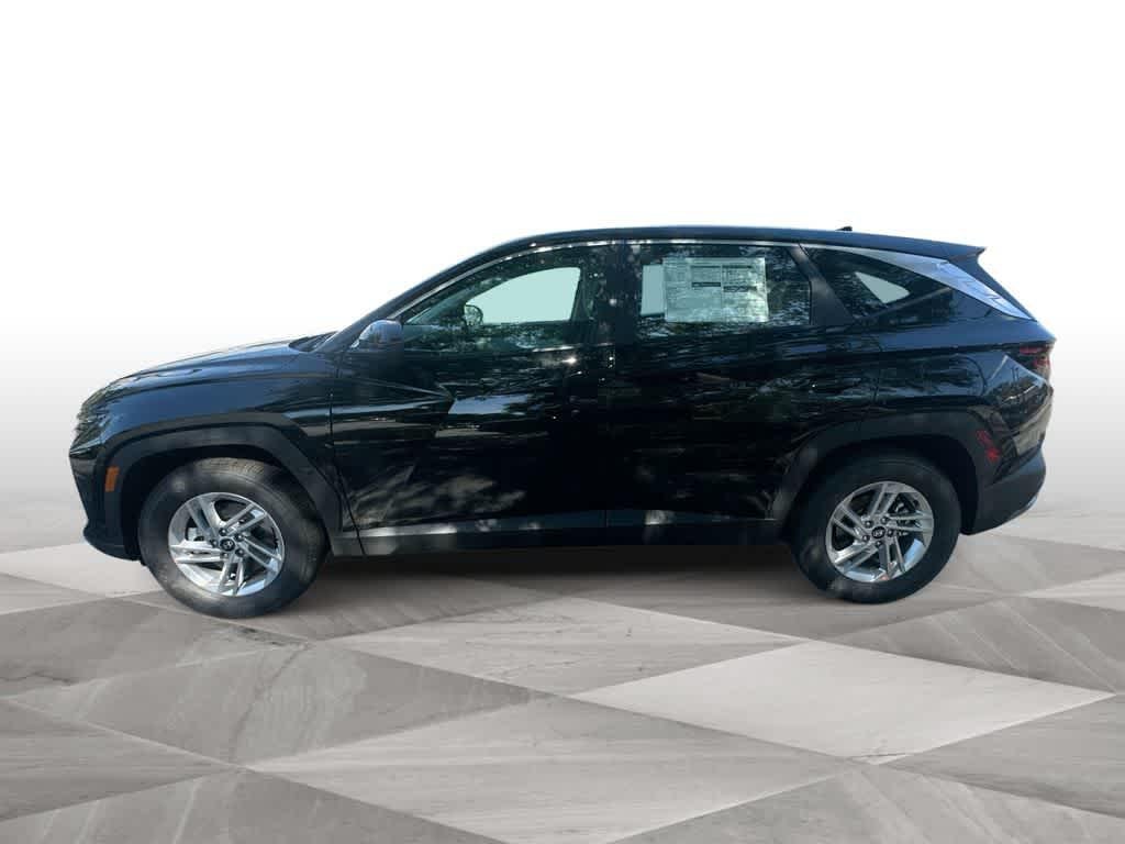 New 2026 Phantom Black Hyundai SE FWD image 5