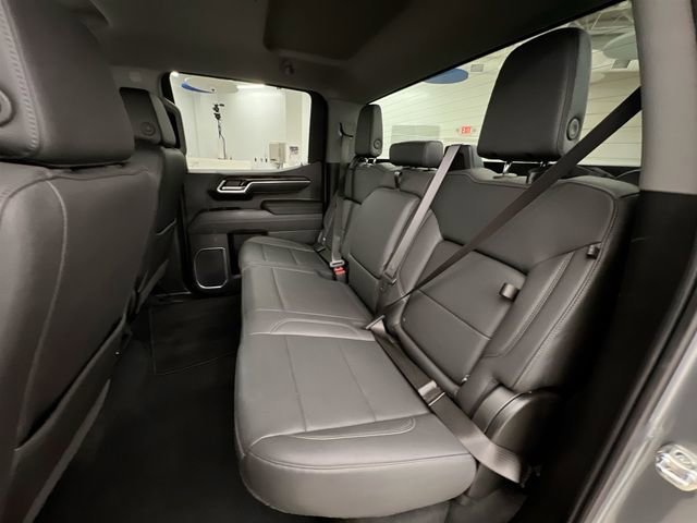 2026 GMC Sierra 1500 SLT - Photo 11