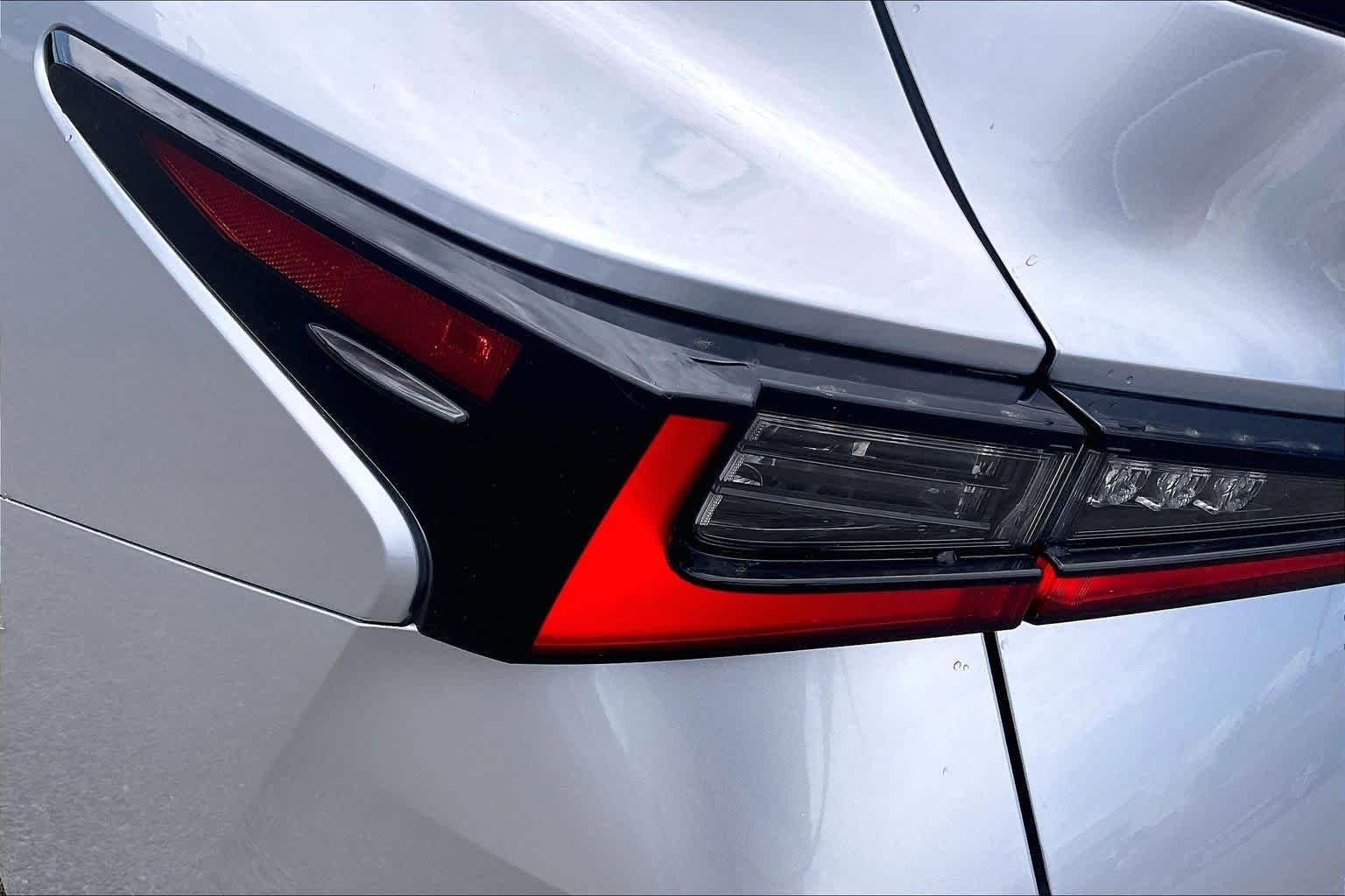 Used 2025 Iridium Lexus F SPORT image 27