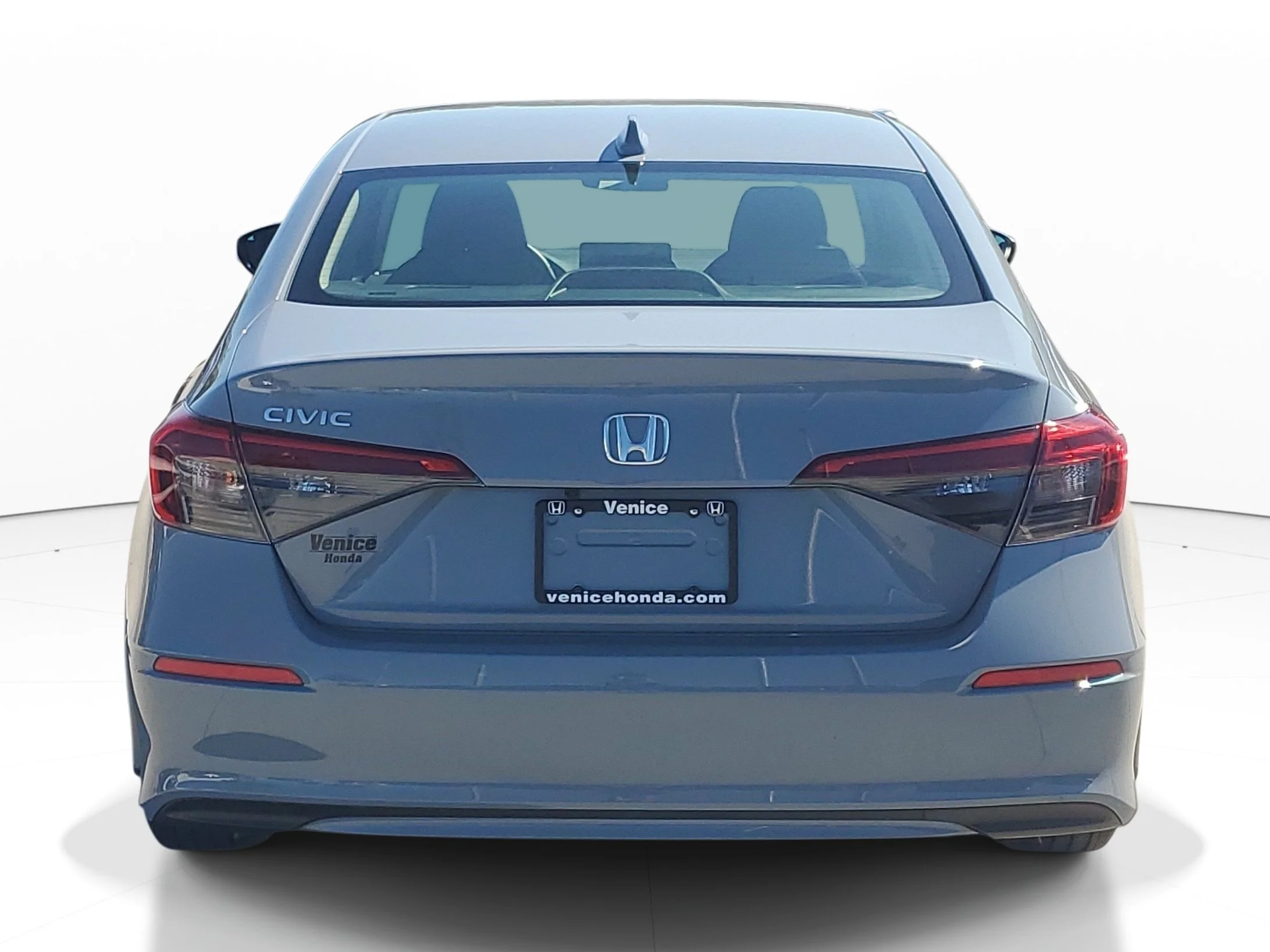 Used 2024 Sonic Gray Pearl Honda EX image 4