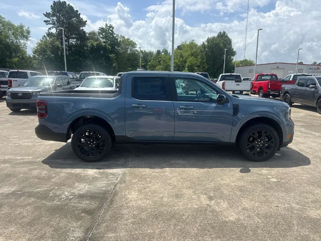 New 2026 Azure Gray Metallic Tri-Coat Ford Lariat® image 12