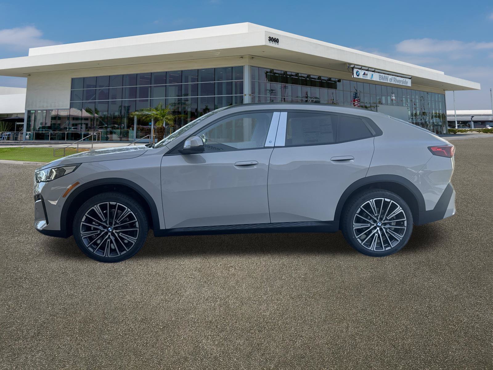 New 2027 Dune Grey Metallic BMW xDrive28i image 6