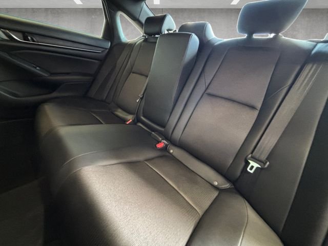 Used 2021  Honda Sport image 23