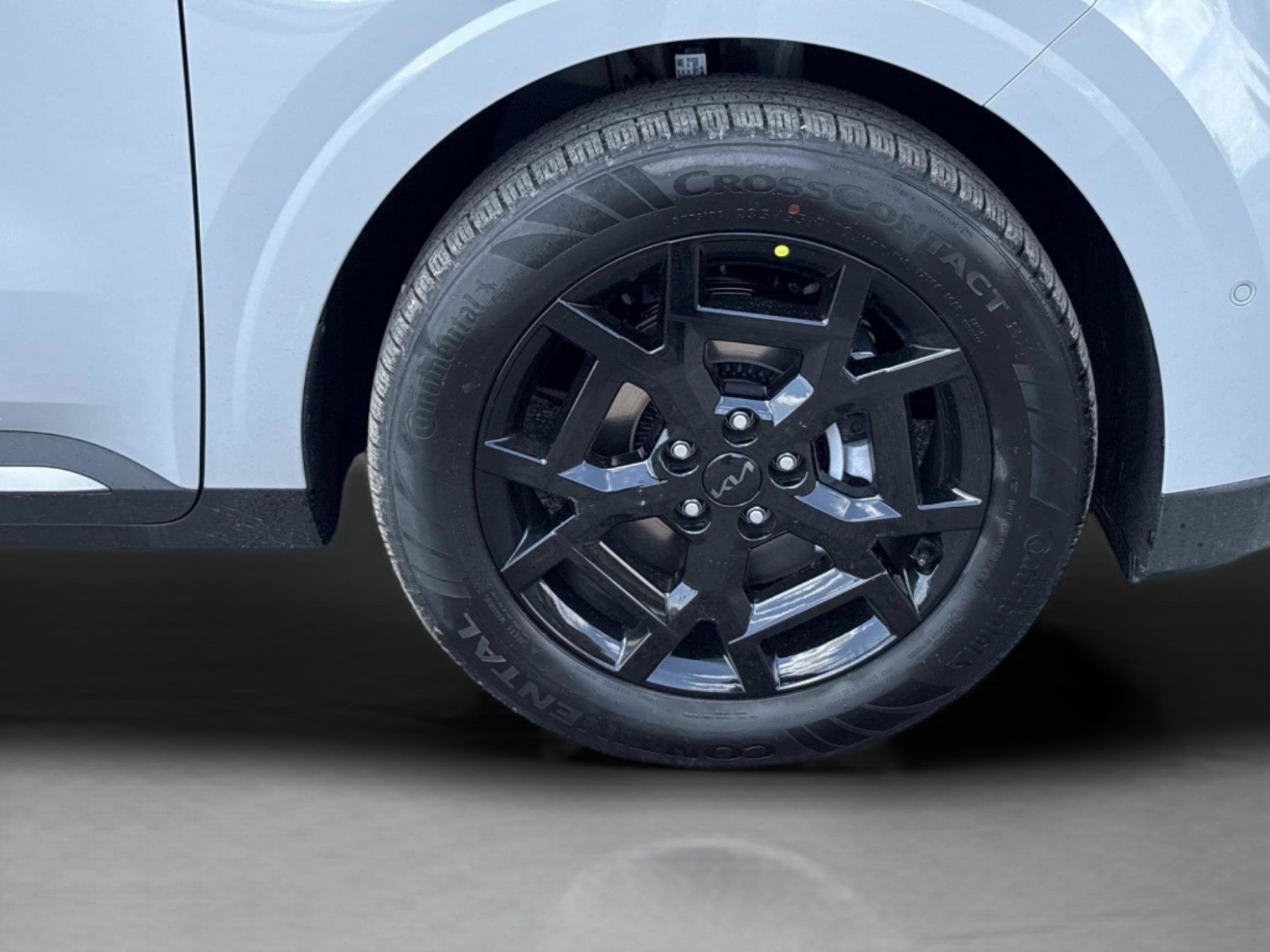 New 2026 Ceramic Silver Kia SX Prestige image 31