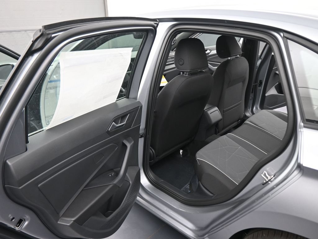 Used 2026  Volkswagen 1.5T Sport image 41