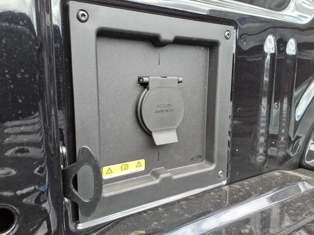 New 2026 Agate Black Metallic Ford XLT image 28
