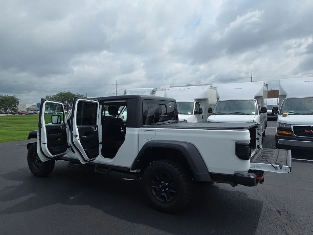 2022 Jeep Gladiator Mojave - Photo 13