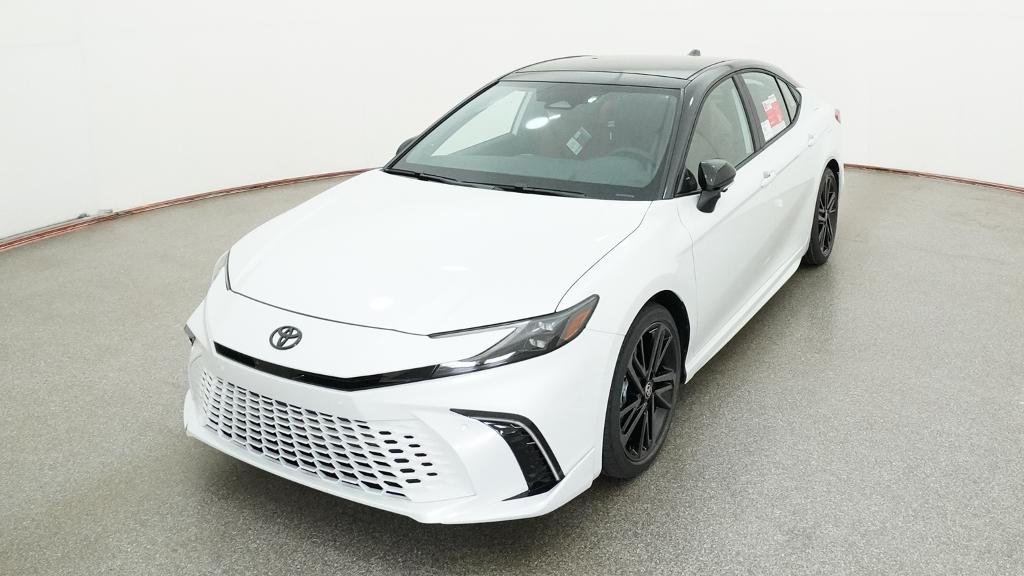 New 2026 Wind Chill Pearl with Midnight Black Metallic roof Toyota XSE image 20