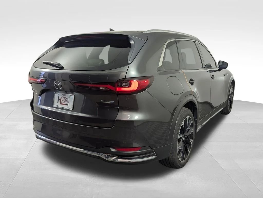 Used 2024 Gray Mazda Premium Plus AWD w/ 3rd Row Seats image 30