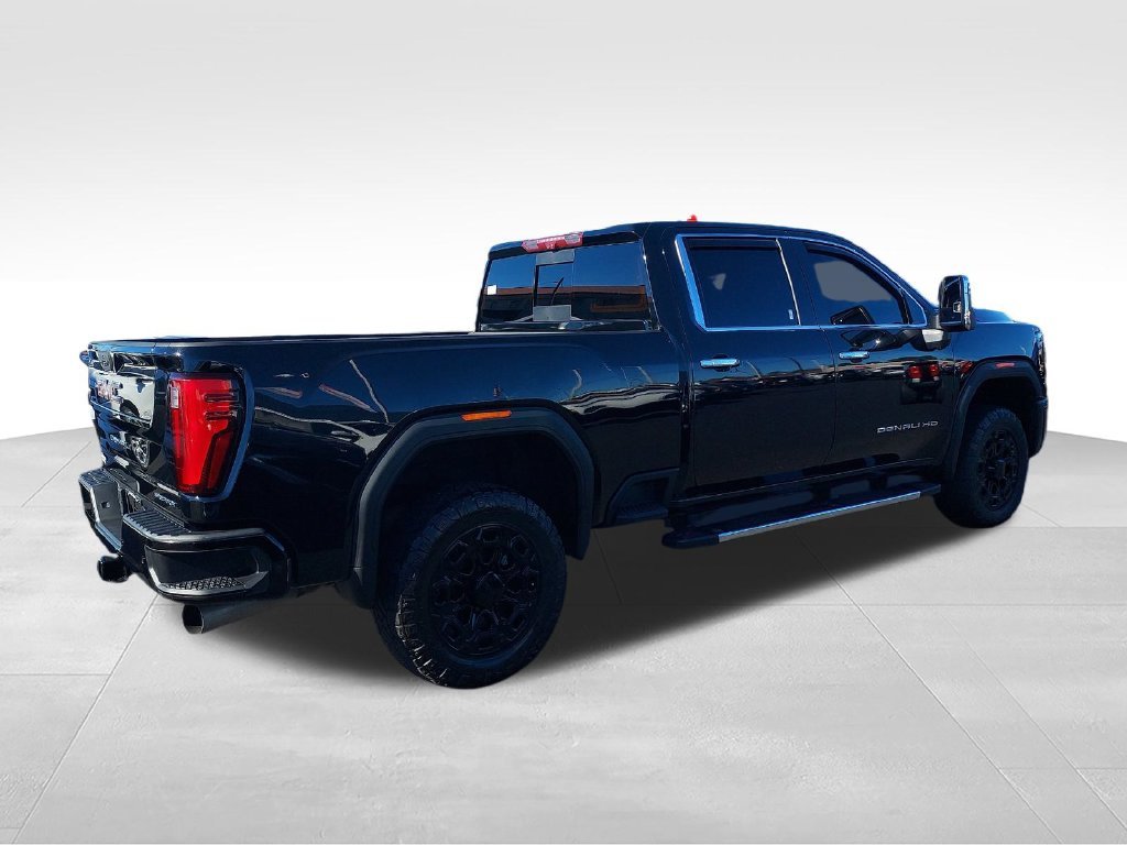 Used 2024 Black GMC Denali image 5