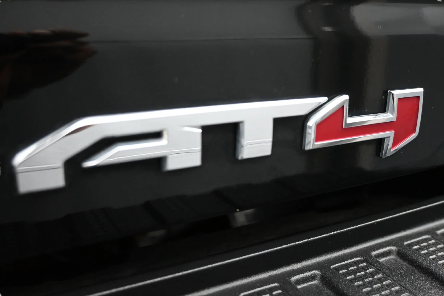 Used 2020 ONYX BLACK GMC AT4 image 28