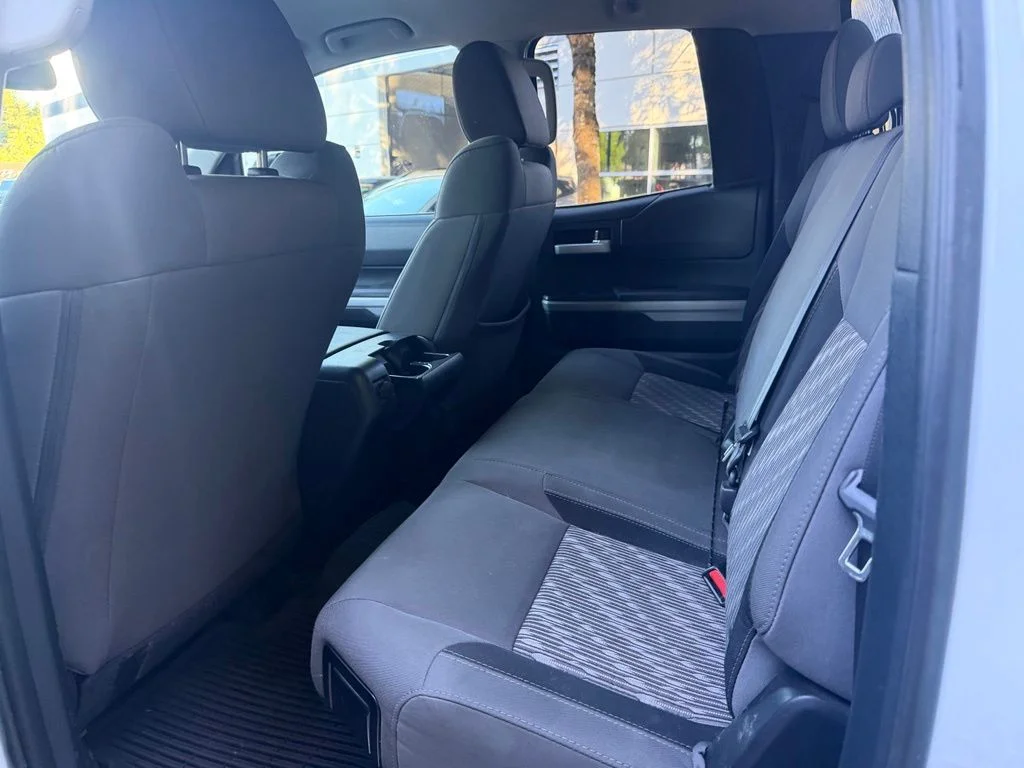 Used 2018 Super White Toyota SR5 image 13