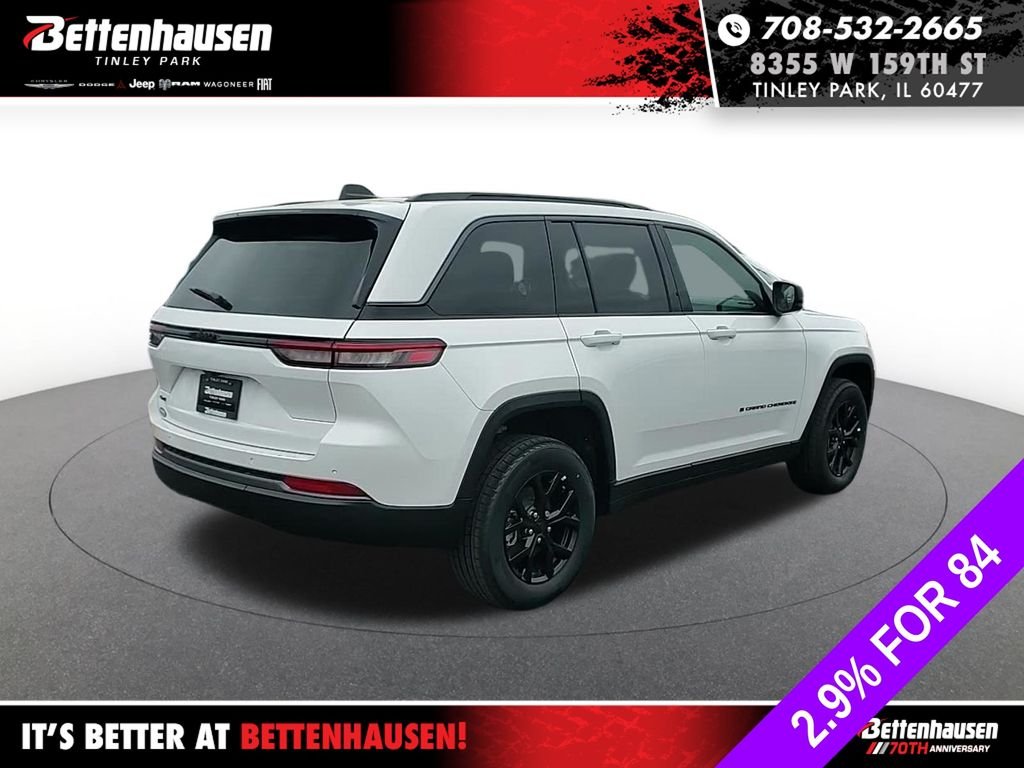 New 2026 Bright White Clear-Coat Exterior Paint Jeep Altitude image 5