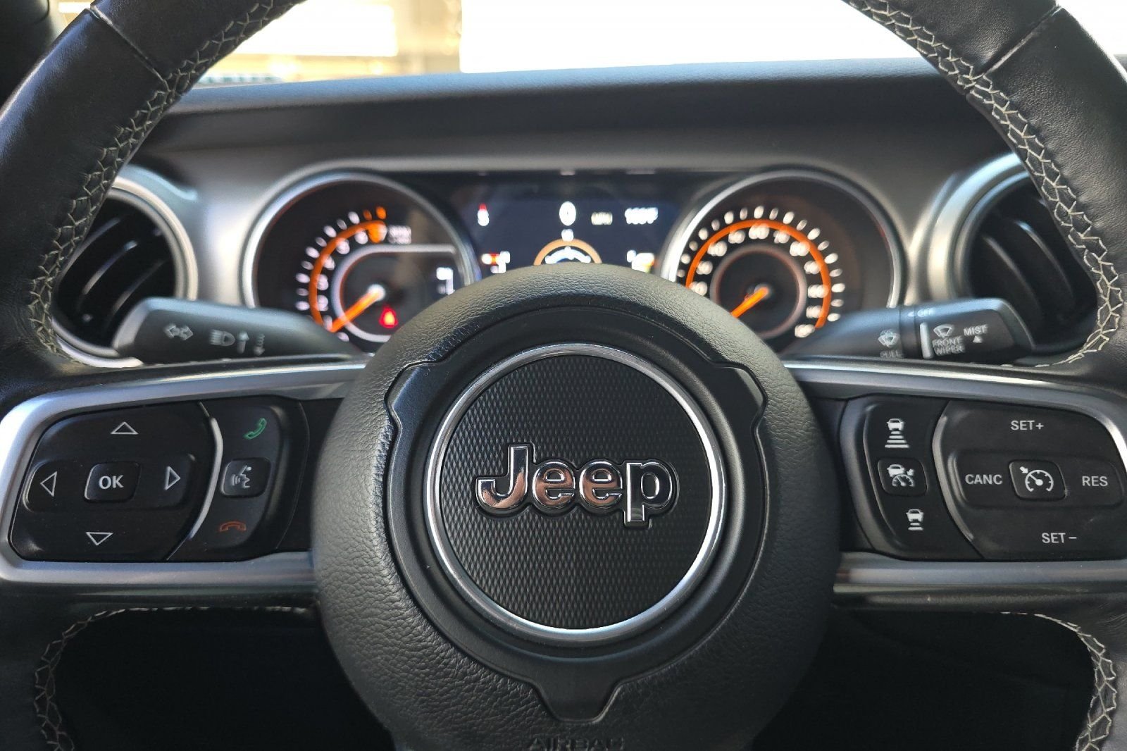 Used 2020 Silver Jeep Sport image 25