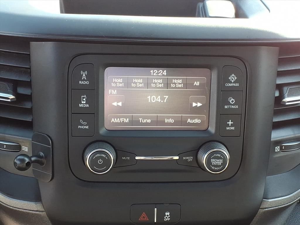 2023 RAM 3500 - Image 9