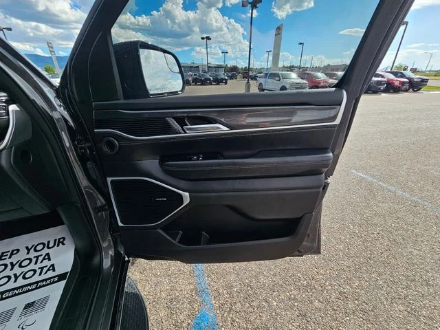 Used 2023 Gray Metallic Jeep Base image 21