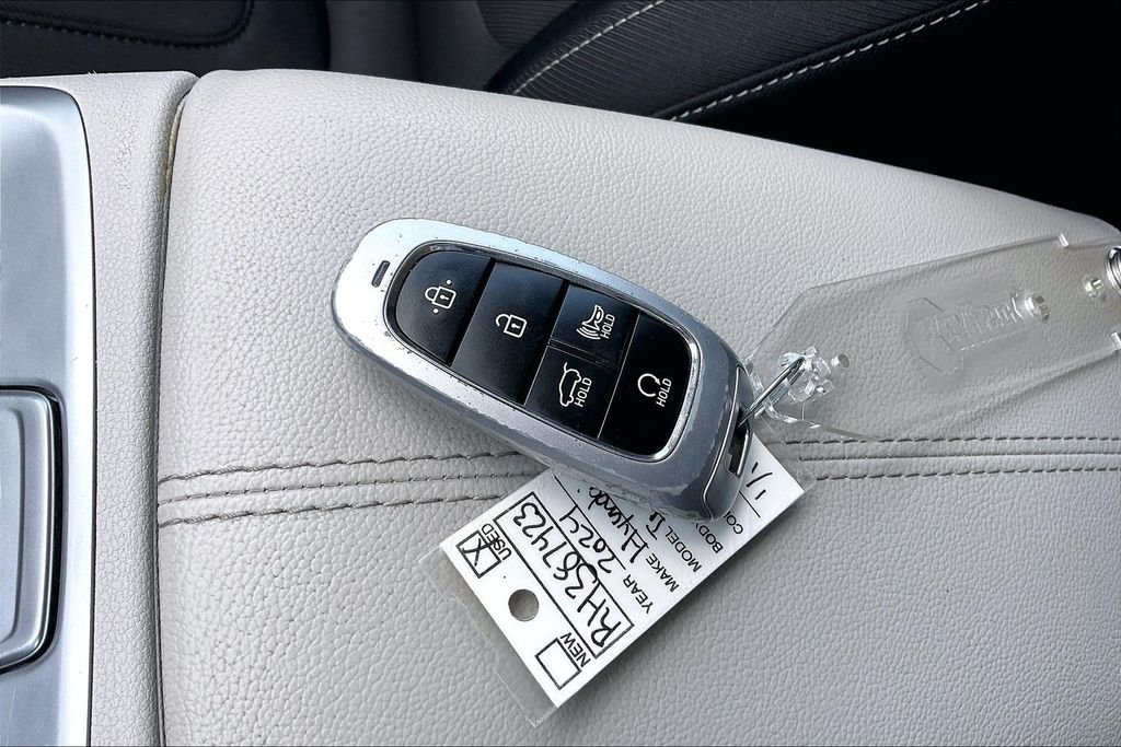 Used 2024 Black Hyundai SEL image 36