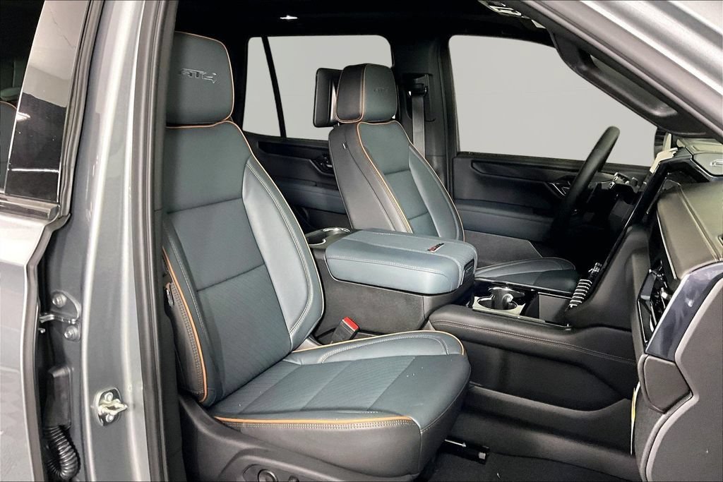 2026 GMC Yukon AT4 - Photo 12