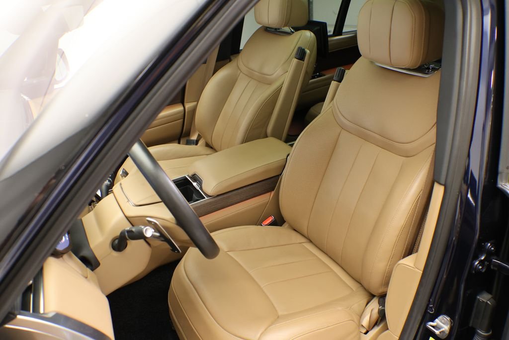 Used 2023 Portofino Blue Metallic Land Rover Autobiography image 31