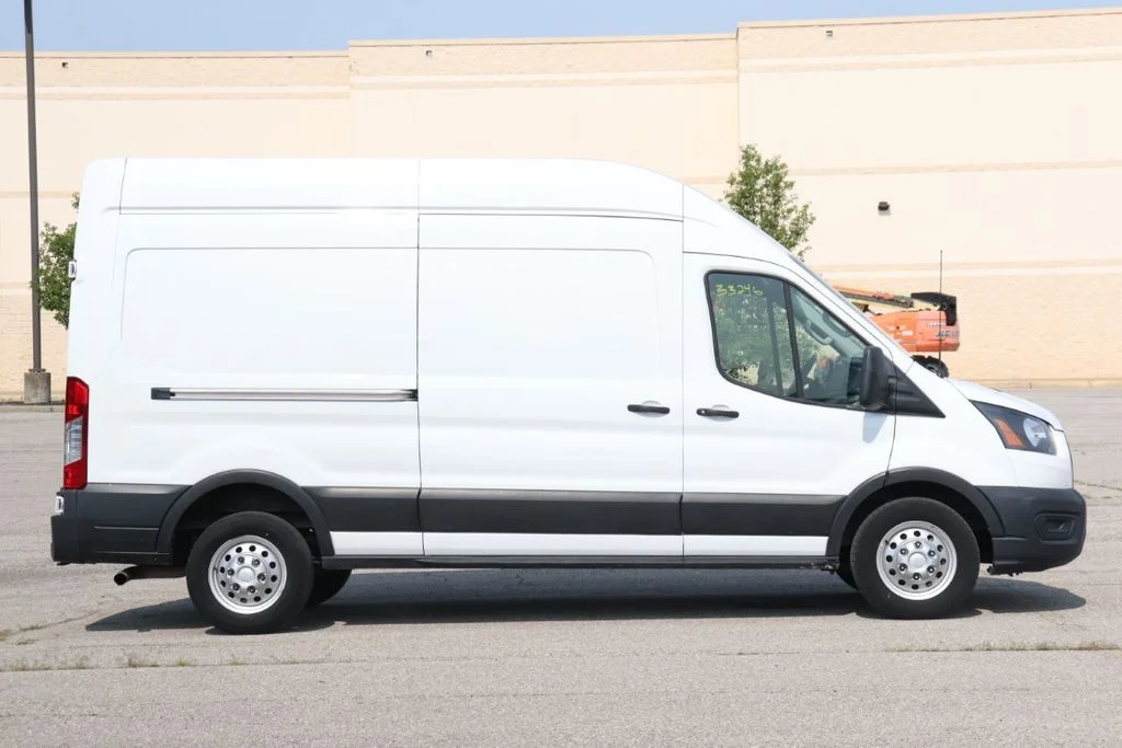 Used 2022 Oxford White Ford Base image 10