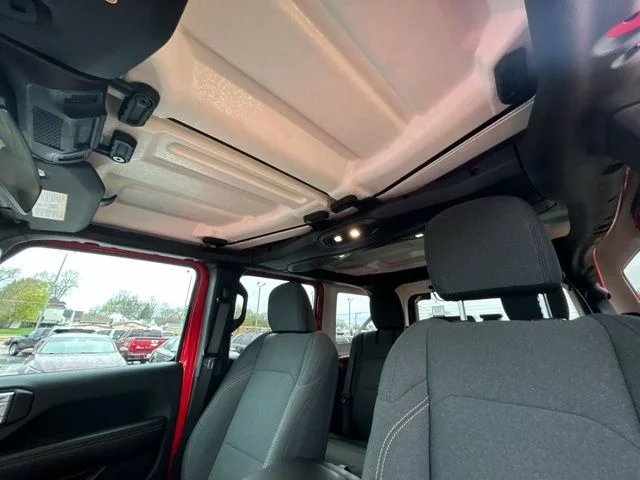 2025 Jeep Wrangler 4xe Sahara 4XE - Photo 37