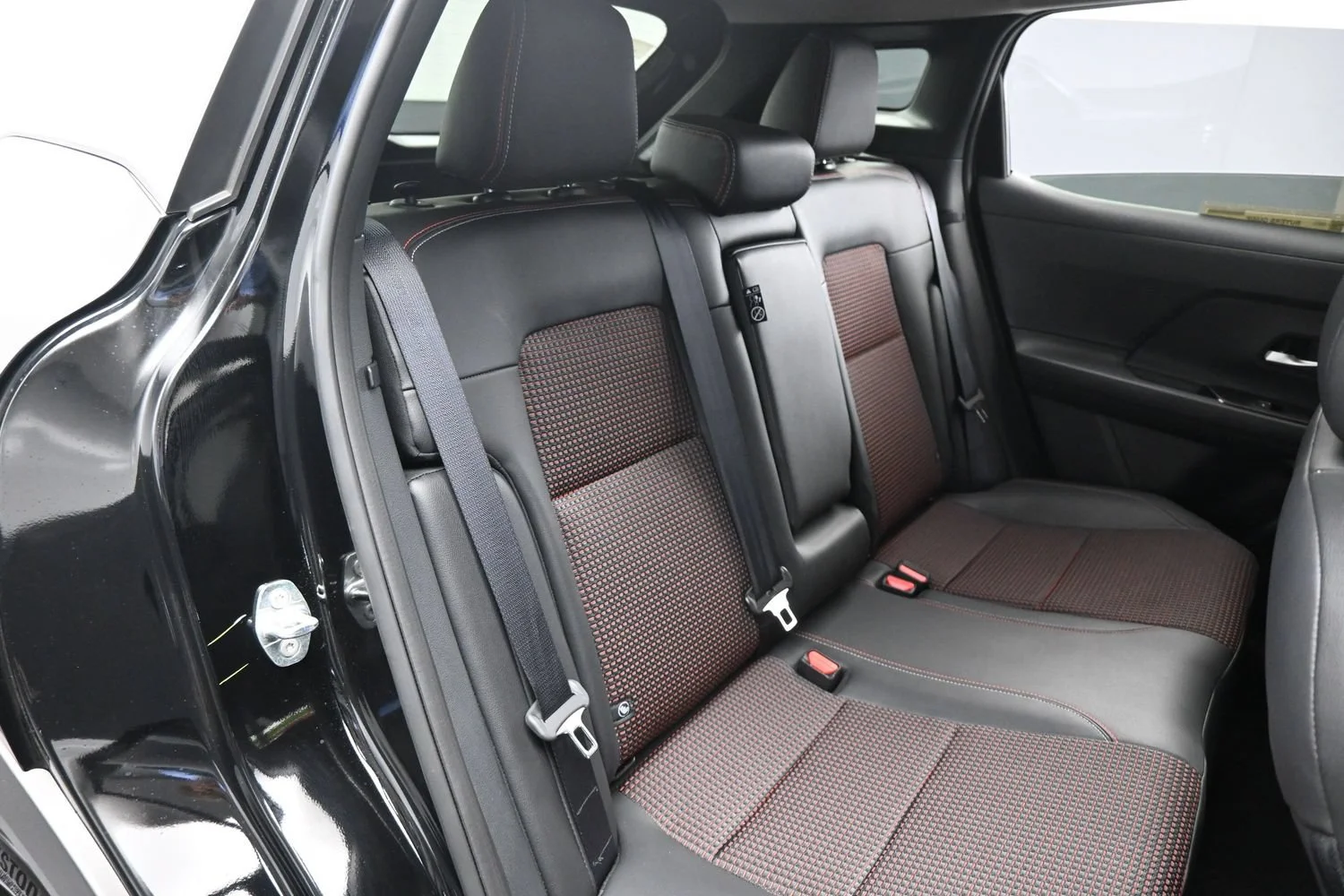 Certified Used 2026 Super Black Nissan SR image 13