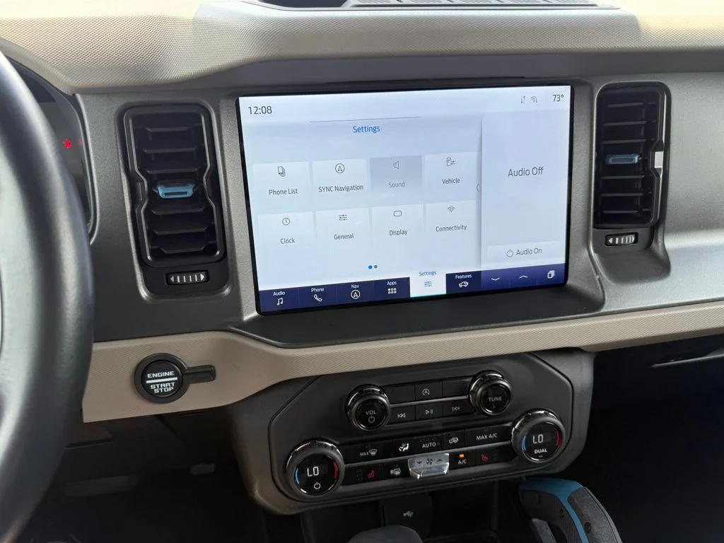 Used 2024 Gray Ford Wildtrak image 10