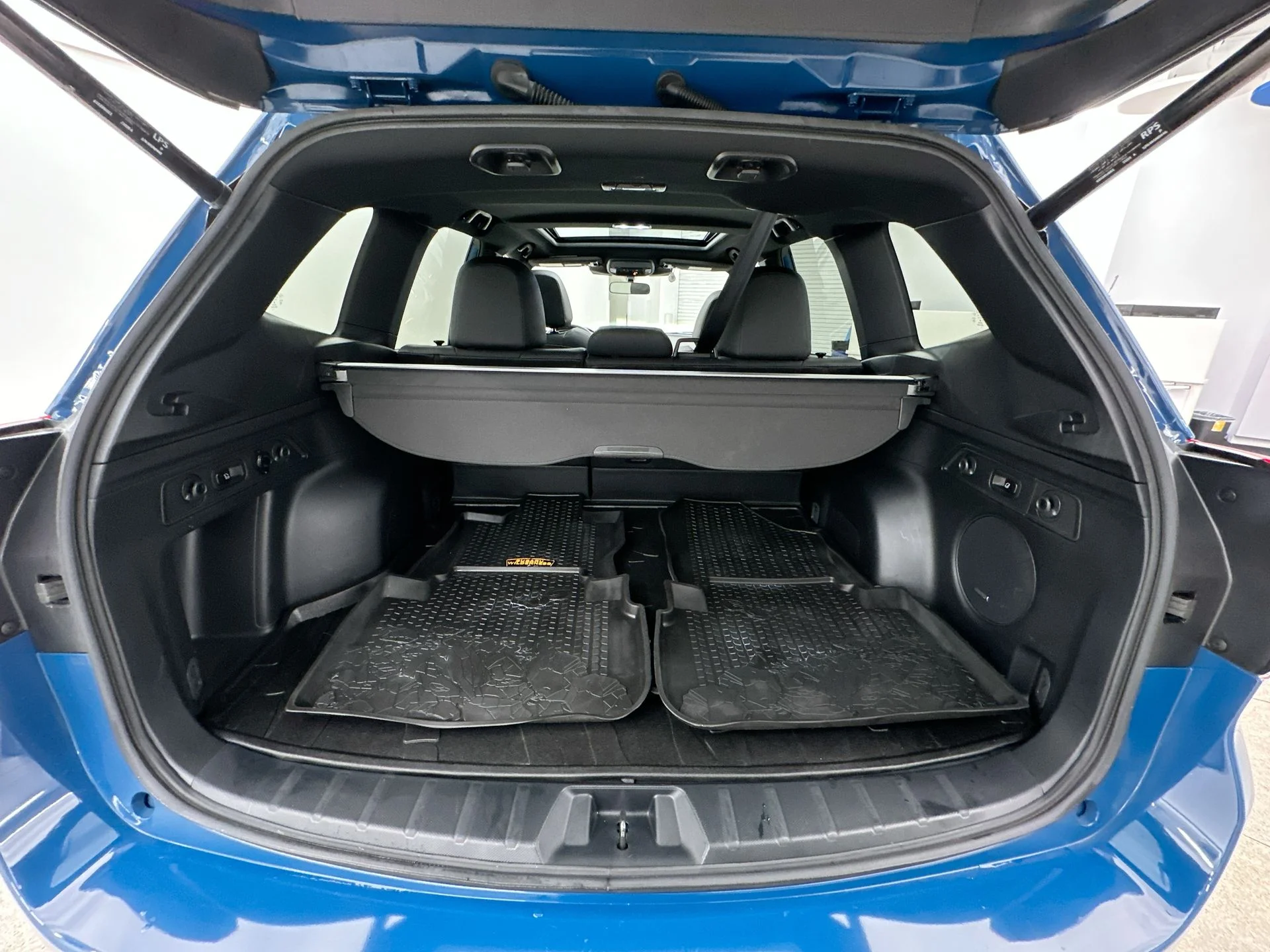 Used 2024 Blue Subaru Wilderness image 39