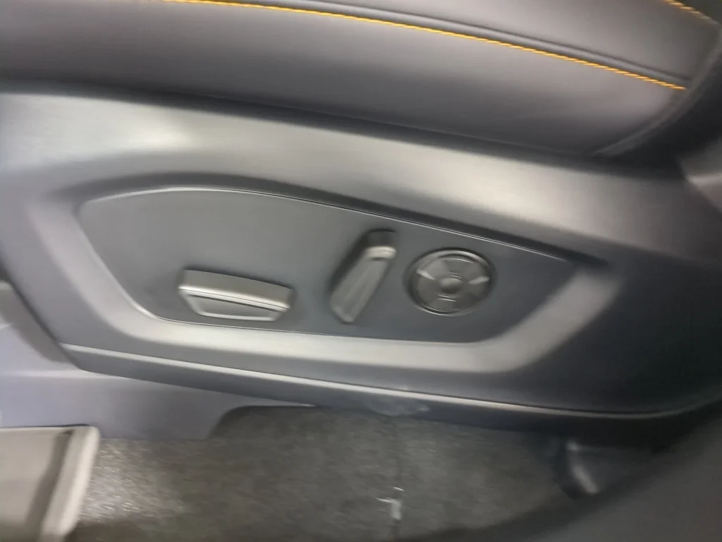 New 2026 CARBONIZED GRAY METALLIC Ford Tremor image 12