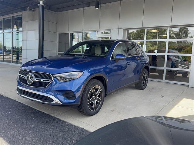 New 2026 Starling Blue Metallic Mercedes-Benz AWD GLC 300 4MATIC® 4dr SUV image 17