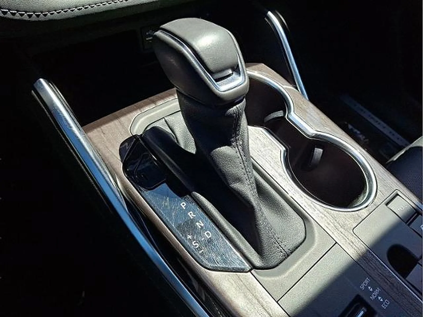 Used 2023 Midnight Black Metallic Toyota Hybrid Limited image 17