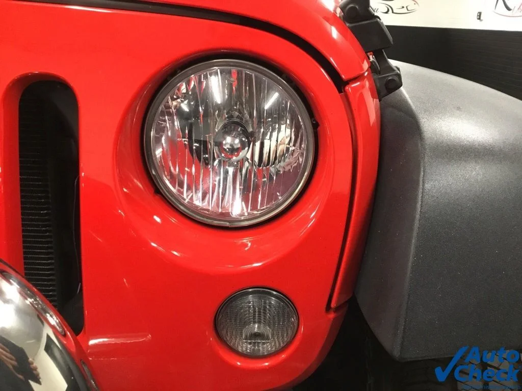 Used 2015 Red Jeep Sport image 19
