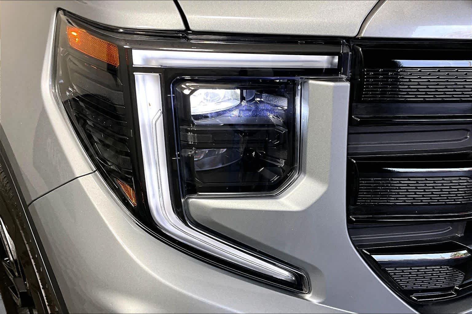 Used 2026 Sterling Metallic GMC Elevation image 51