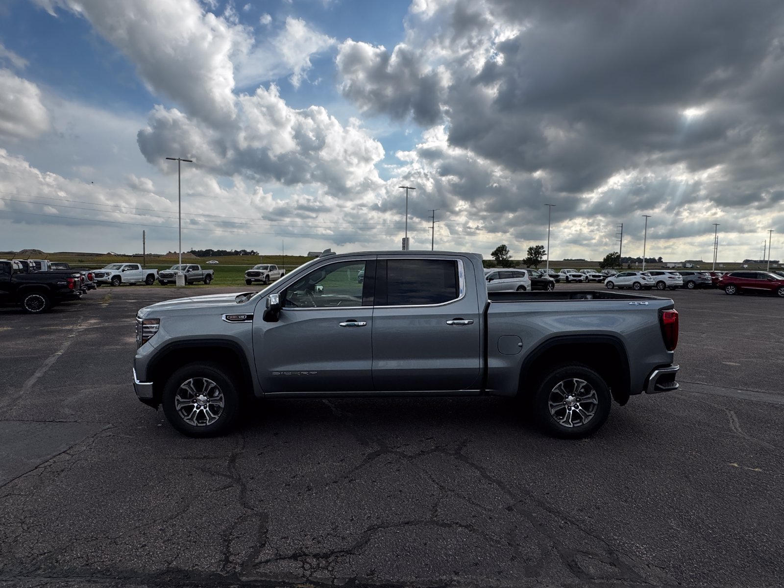 2026 GMC Sierra 1500 SLT - Photo 6