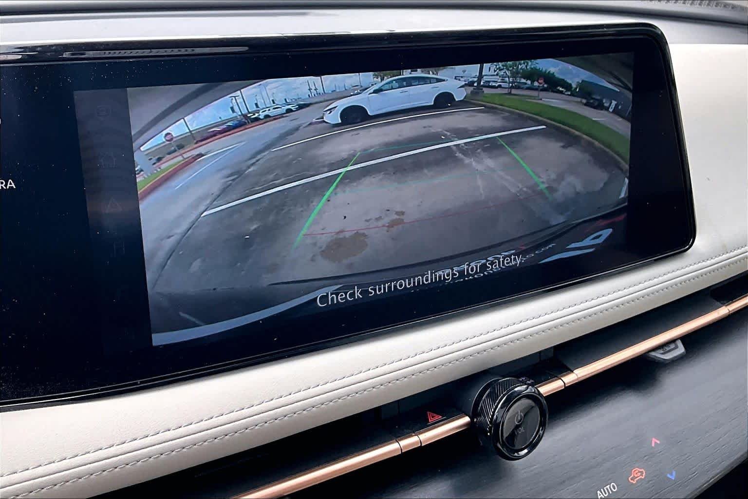 Used 2023 Black Diamond Pearl Nissan ENGAGE image 26
