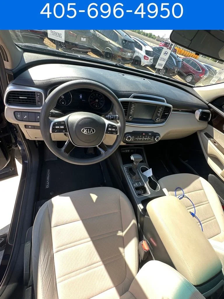 Pre-Owned 2020 Kia Sorento LX