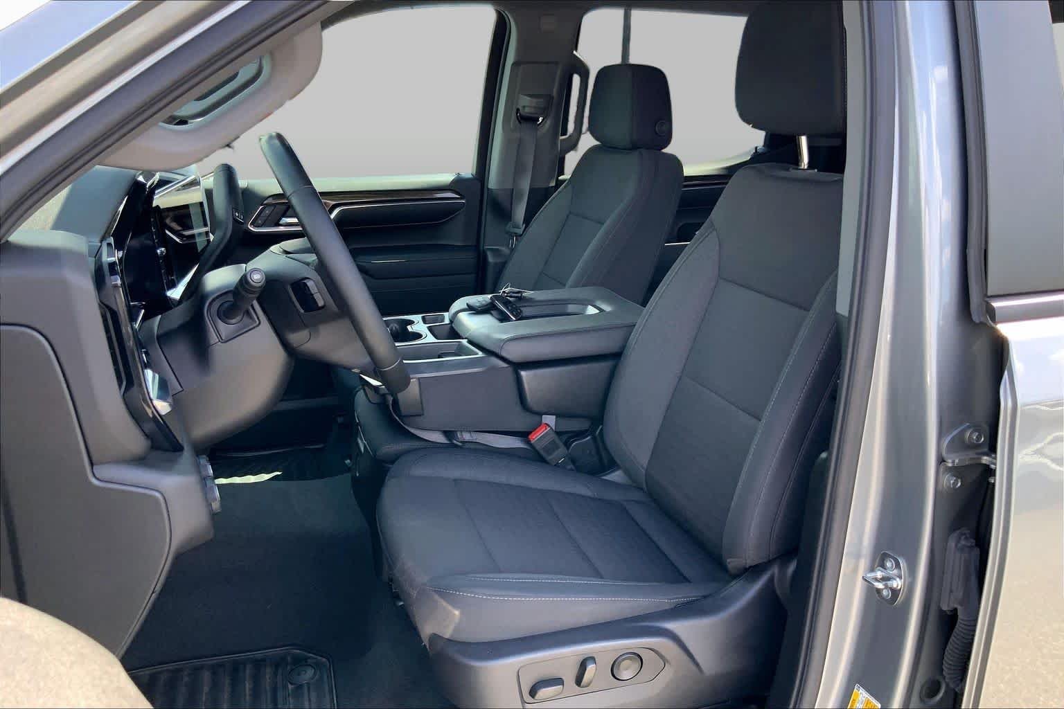 Used 2023 Sterling Gray Metallic Chevrolet LT image 8