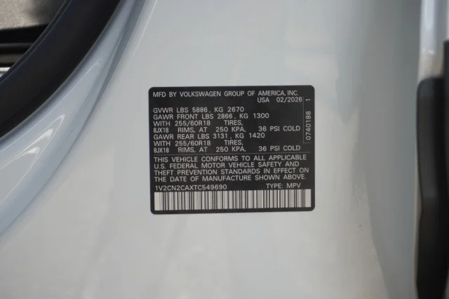 New 2026 Opal White Pearl Volkswagen 2.0T Peak Edition image 34