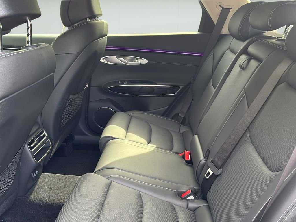 2026 GENESIS GV70 Standard - Photo 16