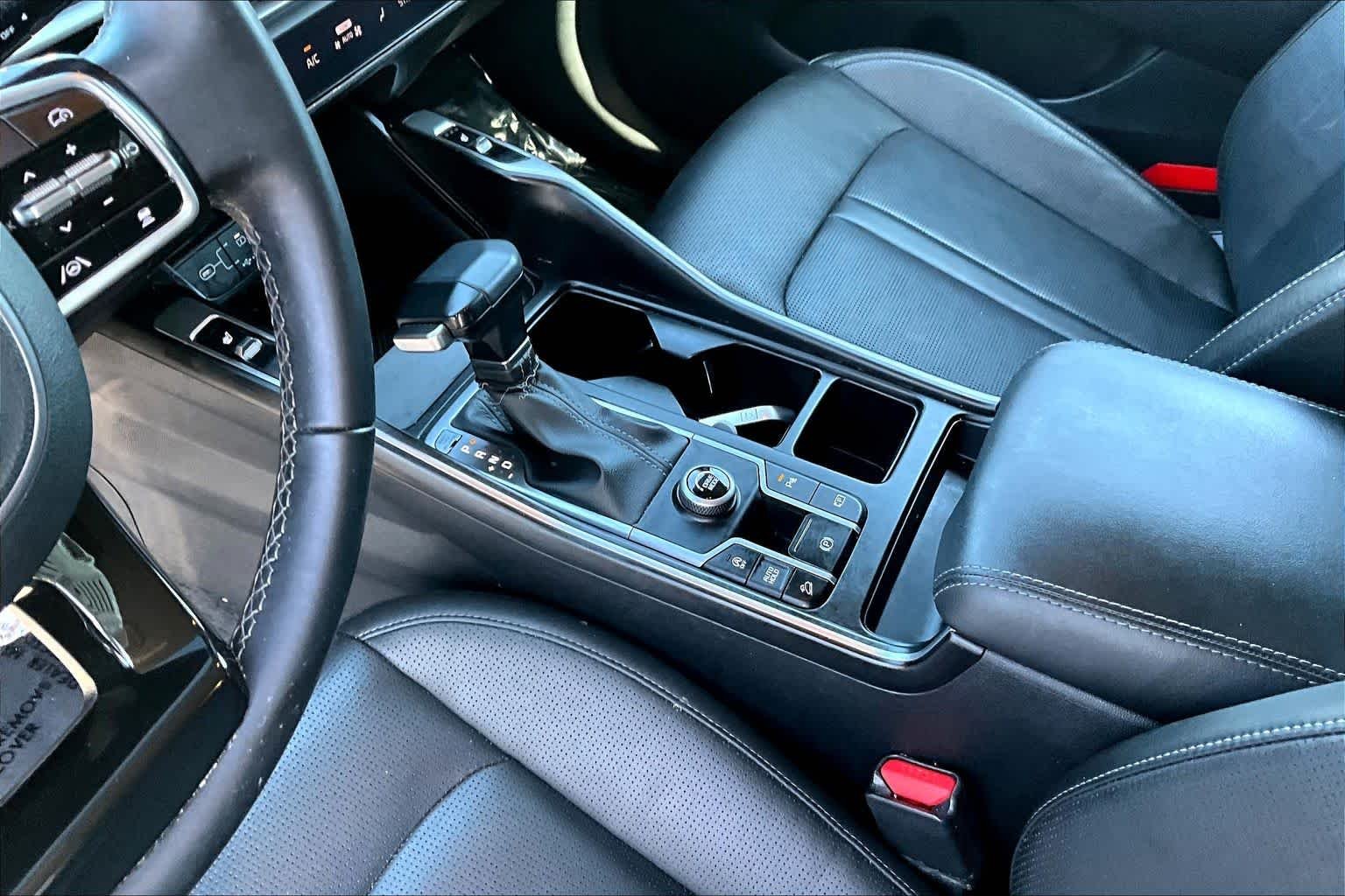 Used 2024 Ebony Black Kia EX image 16
