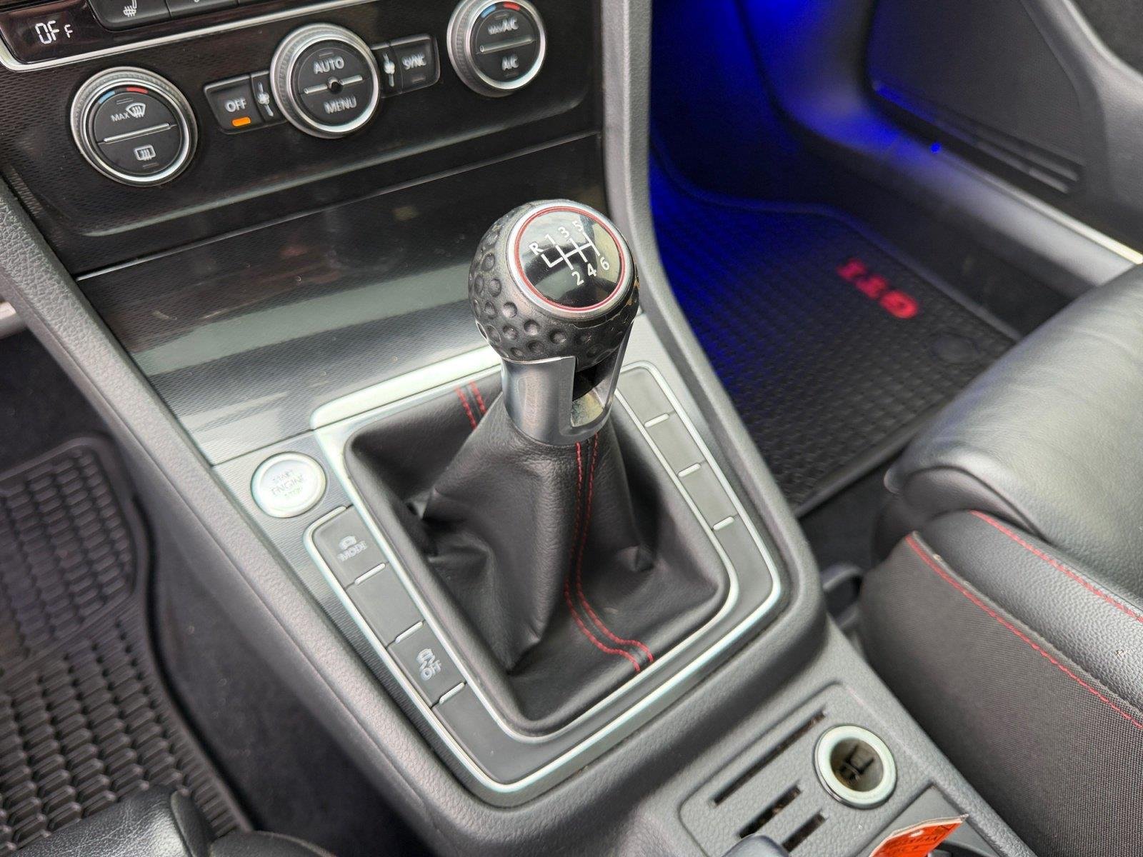 Used 2017 Reflex Silver Metallic Volkswagen Autobahn image 4
