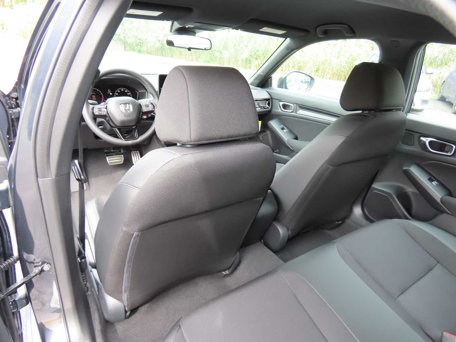 2026 Honda Civic Hatchback Sport - Photo 14