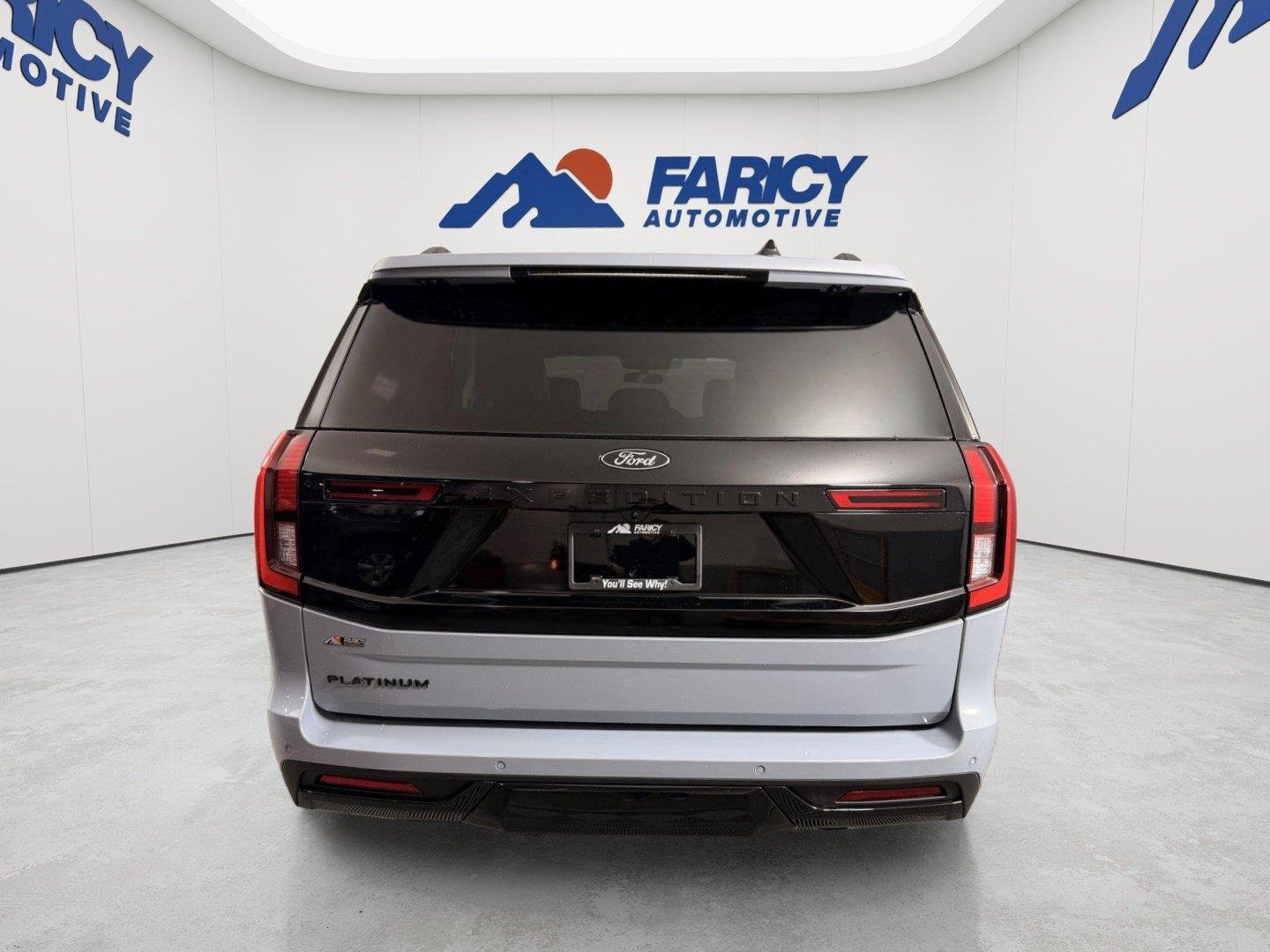 New 2026 Glacier Gray Metallic Tri-Coat Ford Platinum® image 5
