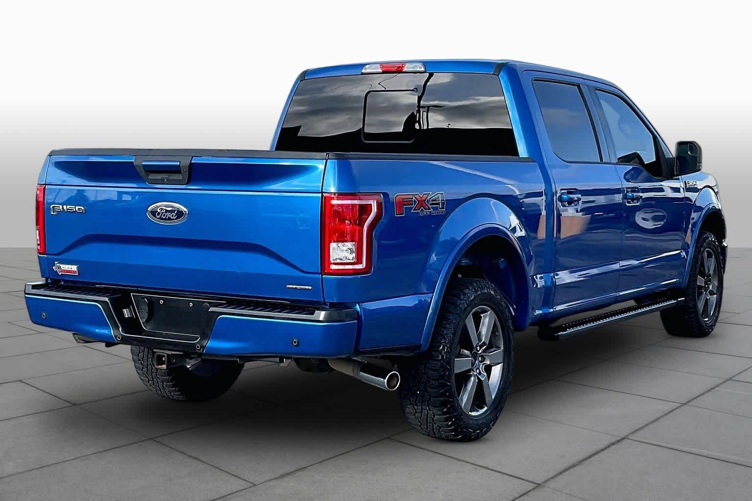Used 2016 Blue Flame Metallic Ford XLT image 13