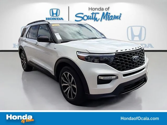 Used 2023 White Metallic Ford ST-Line image 1