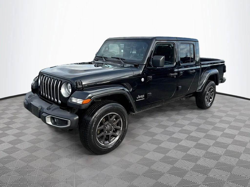 Used 2023 Black Jeep Overland image 4