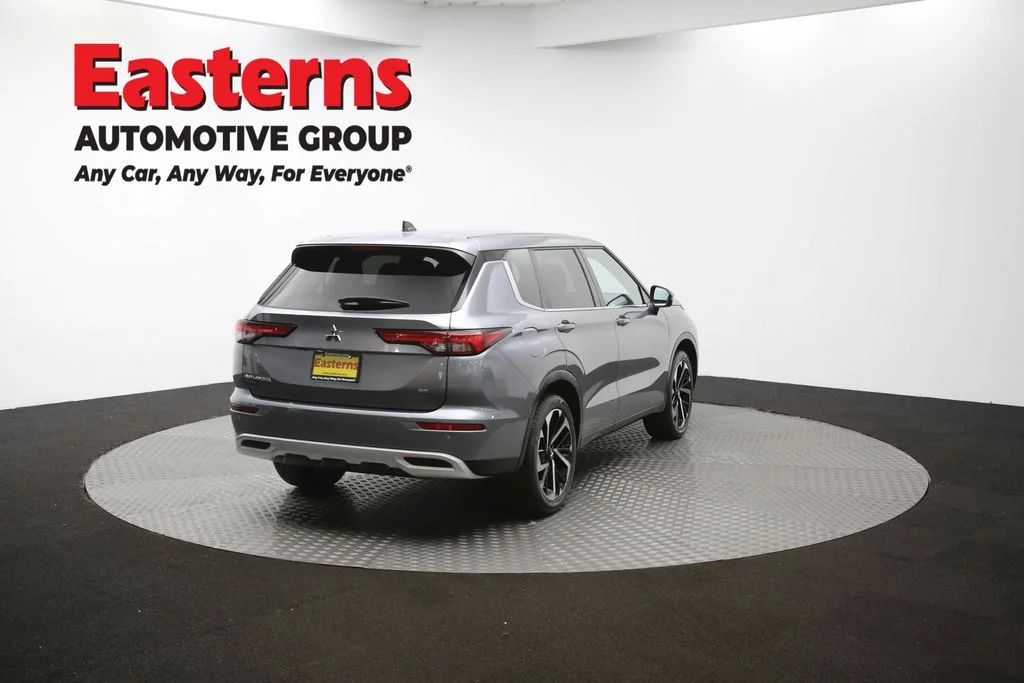 Used 2024 Gray Mitsubishi SE image 39