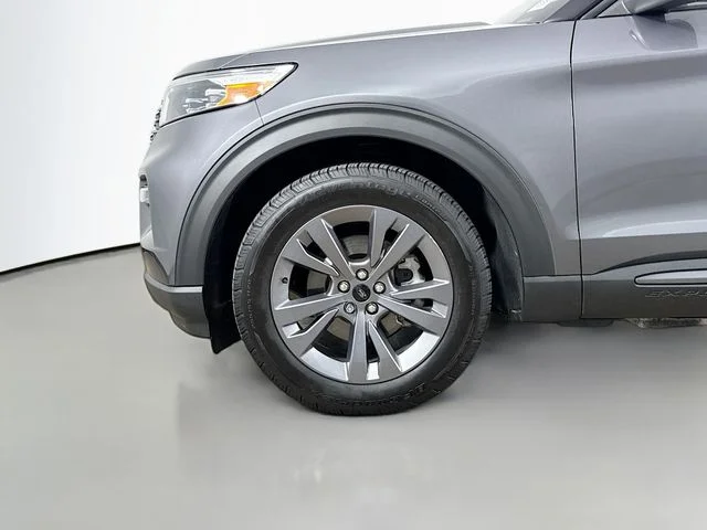Used 2022 Gray Ford XLT image 33