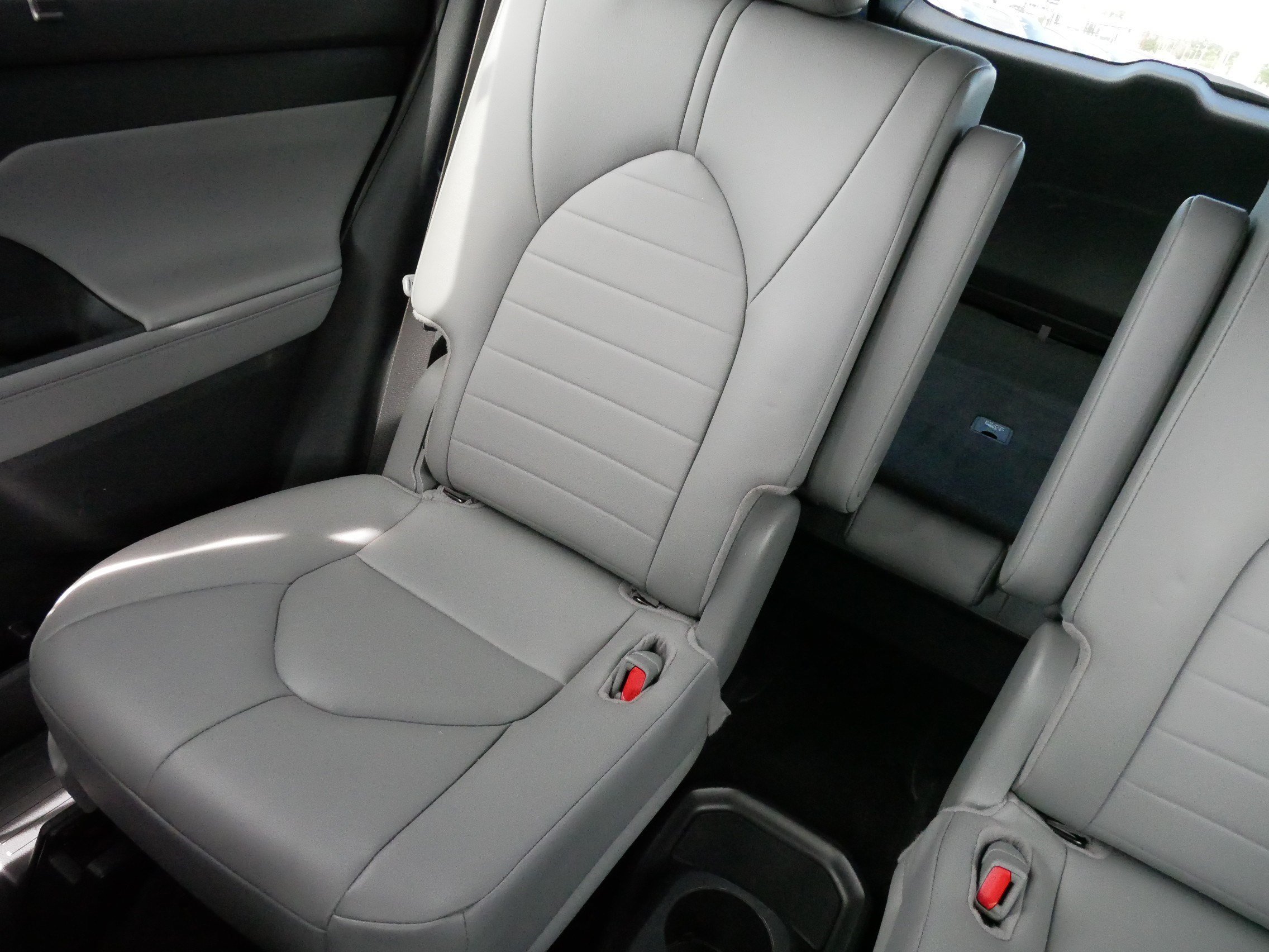Certified Used 2026 Wind Chill Pearl Toyota XLE image 12